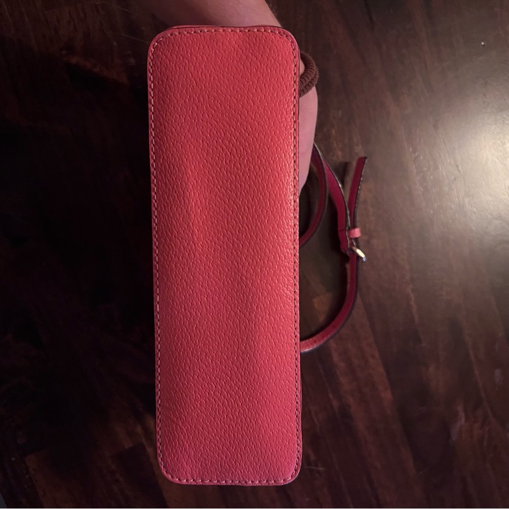 Kate Spade Crossbody - Picture 3 of 6